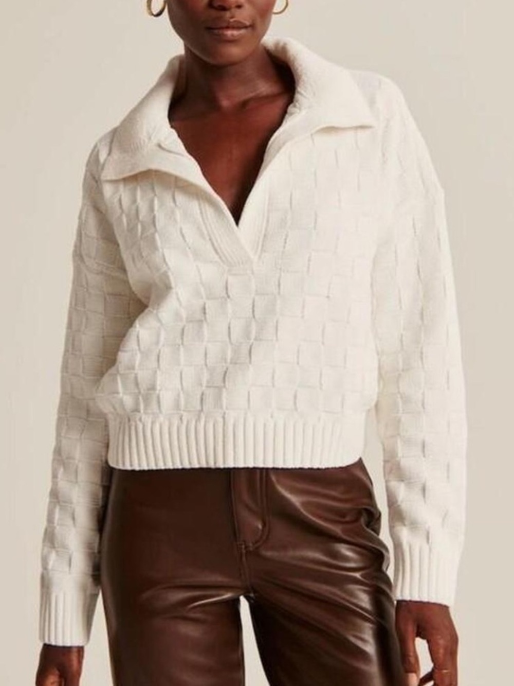 Abercrombie & Fitch Checkerboard Stitch Notch-Neck Sweater Size XS
